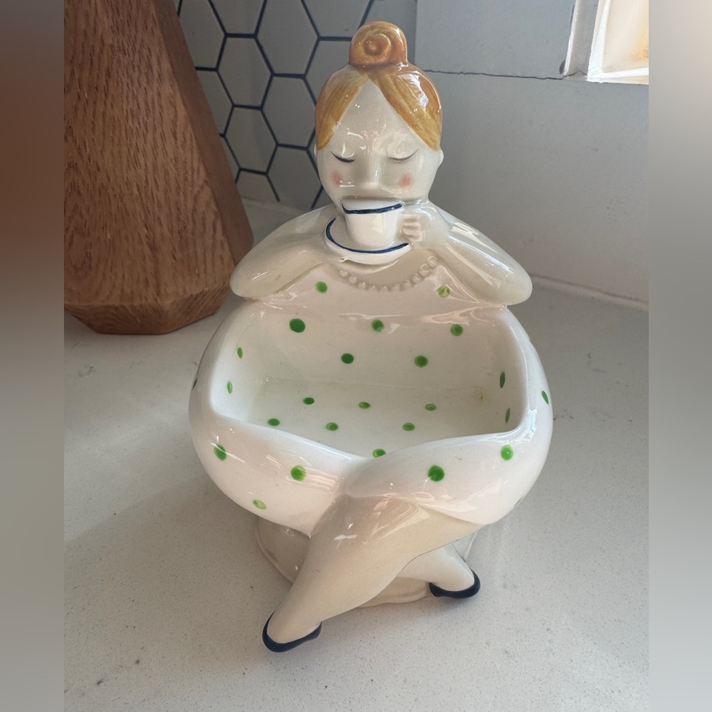 Fitz & Floyd Vintage Ceramic Lady Sipping Tea Sugar Trinket Holder